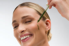 Load image into Gallery viewer, Clarity Serum Retail * 2oz.